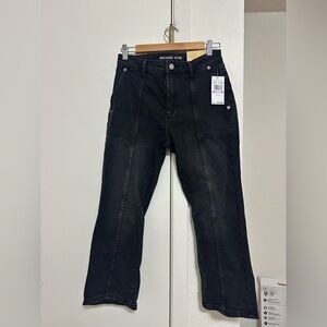 New with tag Michael kors Selma cropped flare jeans 6P
